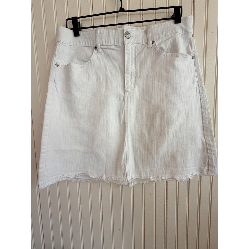 Boho Casual Raw Hem White Denim A-Line Mini Skirt Frayed Hem Size 10/30